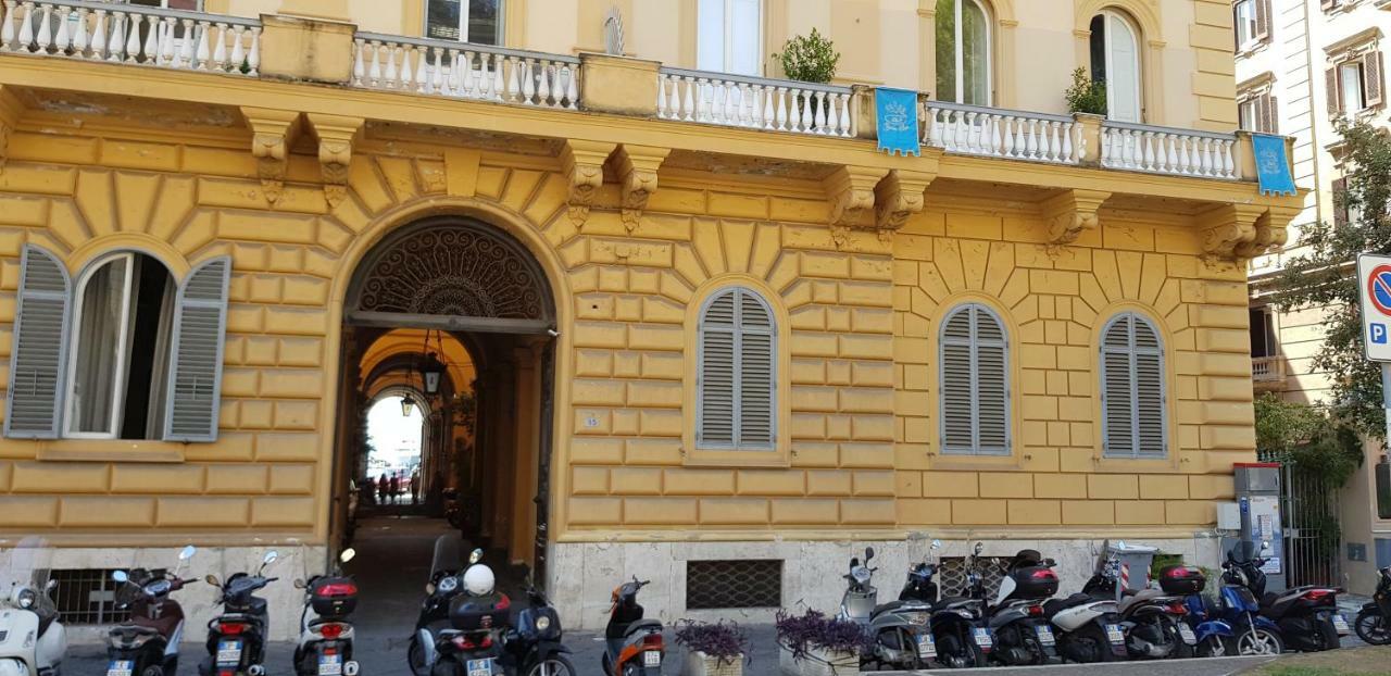Regina Elena Bed & Breakfast Naples Luaran gambar