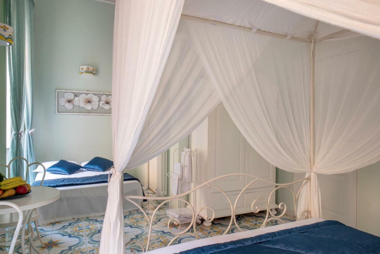 Regina Elena Bed & Breakfast Naples Luaran gambar