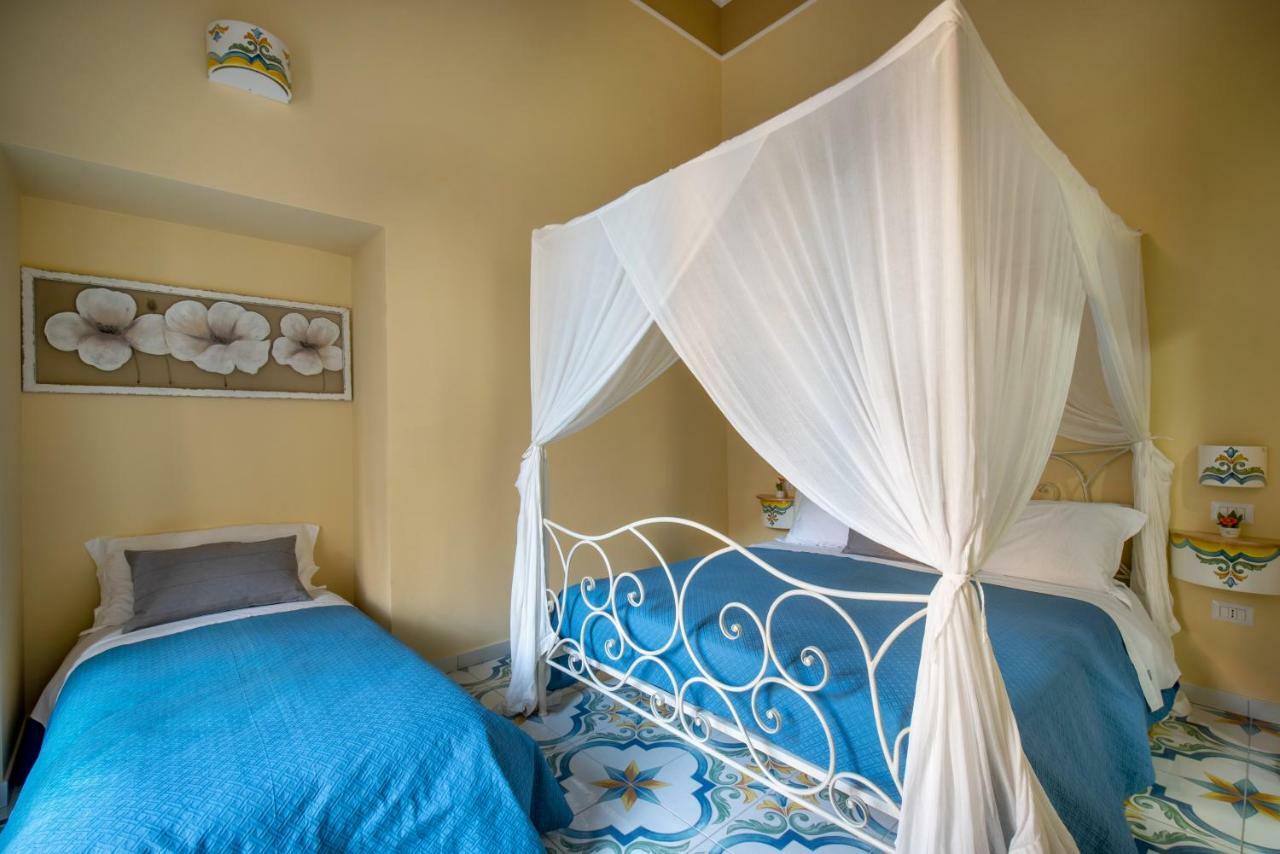 Regina Elena Bed & Breakfast Naples Luaran gambar