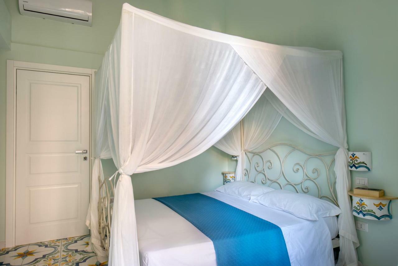 Regina Elena Bed & Breakfast Naples Luaran gambar